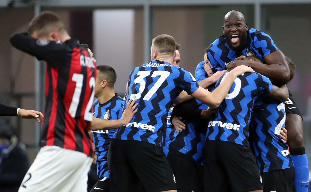 En las semifinales, el Inter se verá las caras con el ganador del Juventus-Spal de Ferrara. (EFE)