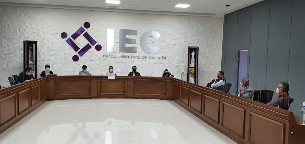 De acuerdo a información oficial del Instituto Electoral de Coahuila (IEC), este año se ejercerá un presupuesto de 499.1 millones de pesos para el sostenimiento de partidos y del propio instituto electoral.

(ARCHIVO)