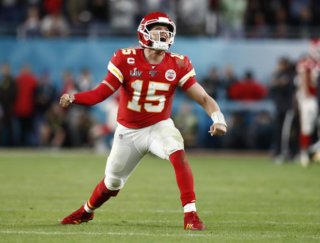 Mahomes y los Jefes buscarán el domingo 7 en convertirse en el primer equipo que ganar Super Bowls consecutivos desde que Brady lo hiciera con los Patriotas en las temporadas de 2003 y 2004.
(ARCHIVO)