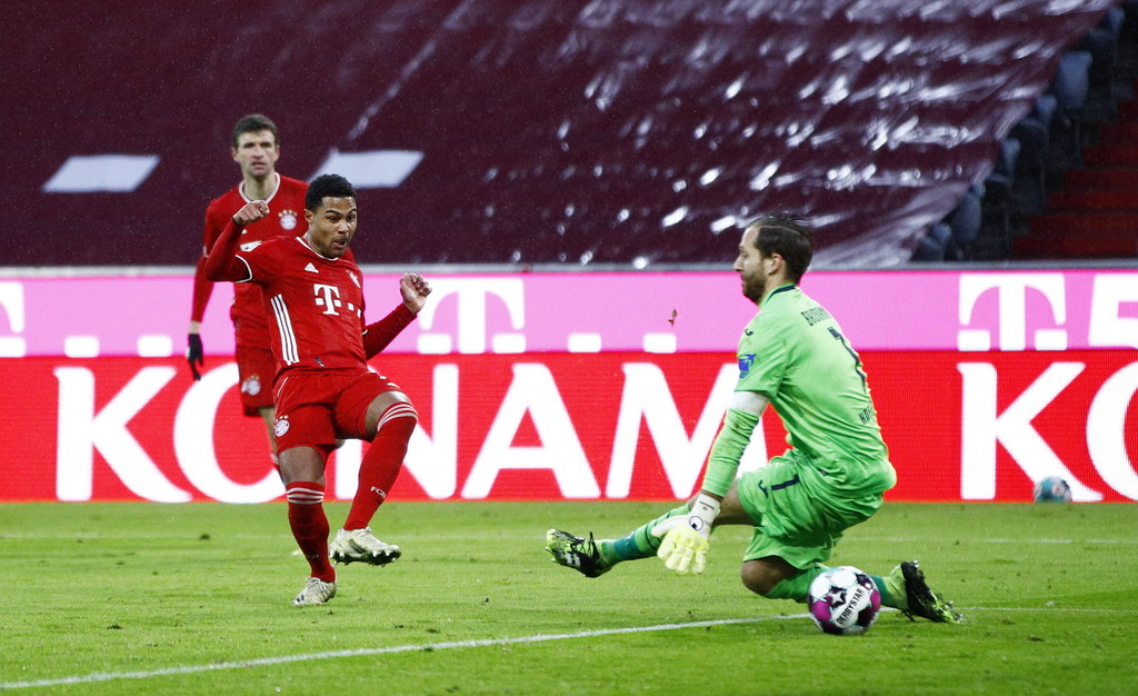 Serge Gnabry marca el cuarto gol del Bayern ante Hoffenheim. (Agencias) 