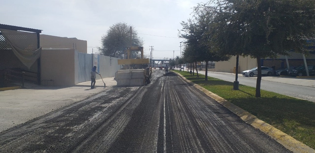 El Sistema Integral de Mantenimiento Vial destacó el avance que se ha tenido en la pavimentación de vialidades en el municipio. (ARCHIVO)
