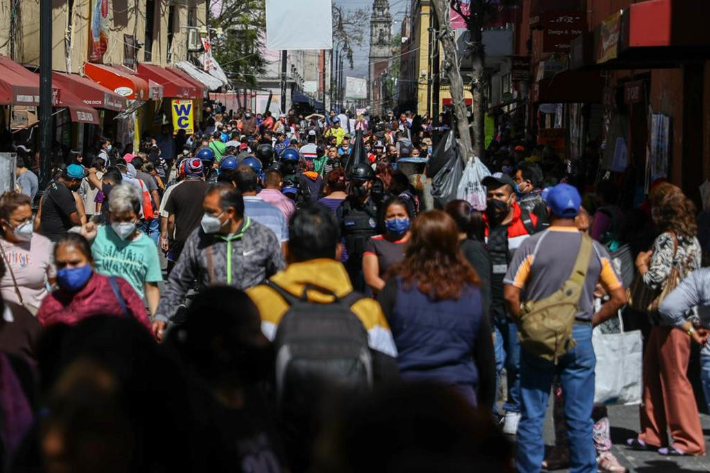  Enero se convirtió en el mes de mayor mortandad por el coronavirus en México con al menos 32,729 fallecidos por la COVID-19, pese a la insistencia del presidente, Andrés Manuel López Obrador, de que la pandemia estaba 'domada'. (ARCHIVO)