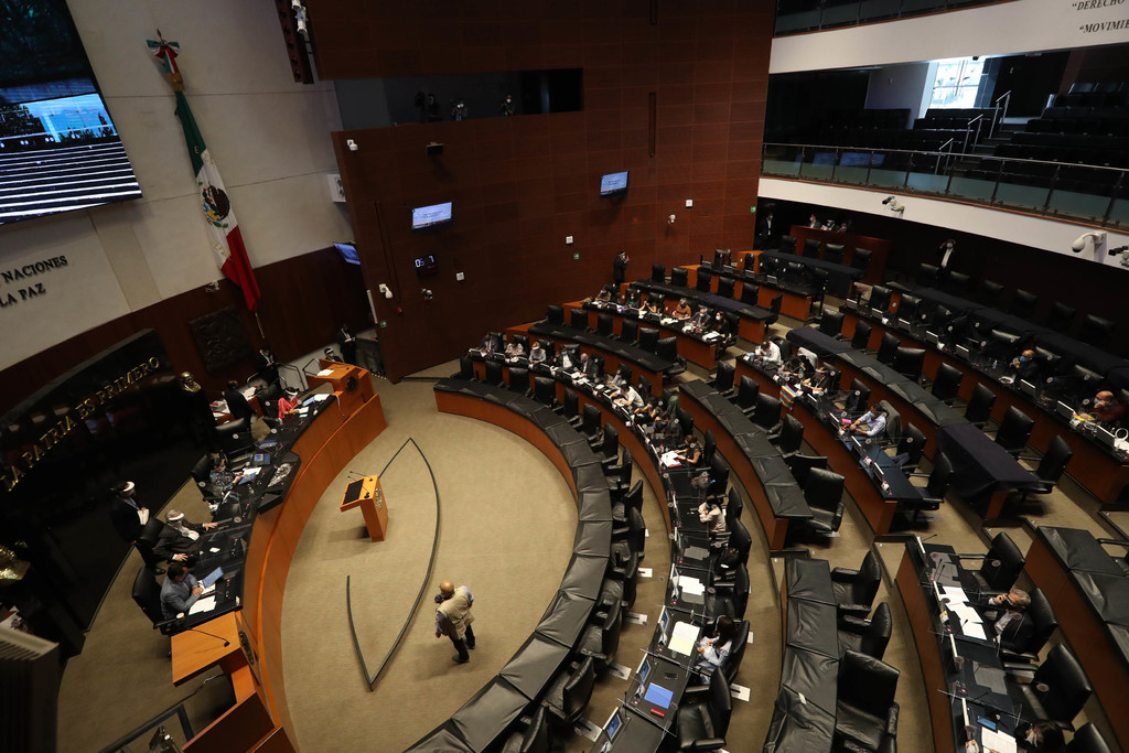 El presidente de la Jucopo, Ricardo Monreal, destacó que a nivel mundial los poderes legislativos de otros países han tomado medidas para seguir trabajando de manera remota y mixta.