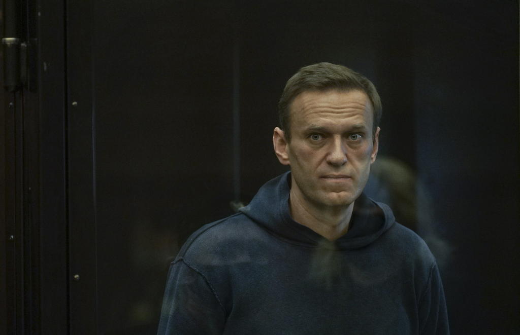 Las autoridades rusas restaron importancia el miércoles a las enormes manifestaciones contra el encarcelamiento del dirigente opositor Alexei Navalni y calificaron de “histérica” la crítica occidental mientras los activistas reportaban más de 1,400 nuevos arrestos en la represión a las protestas. (ARCHIVO) 