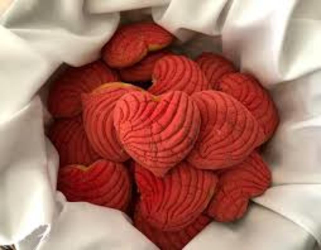 El pan de dulce es un alimento que no puede faltar en los hogares mexicanos, se acostumbra a comerlo en la hora del desayuno o en la cena, acompañado de un cafecito. (Especial) 