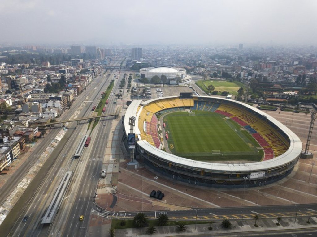 Vista del estadio El Campín de Bogotá, el cual será sede de Copa América. (ESPECIAL)