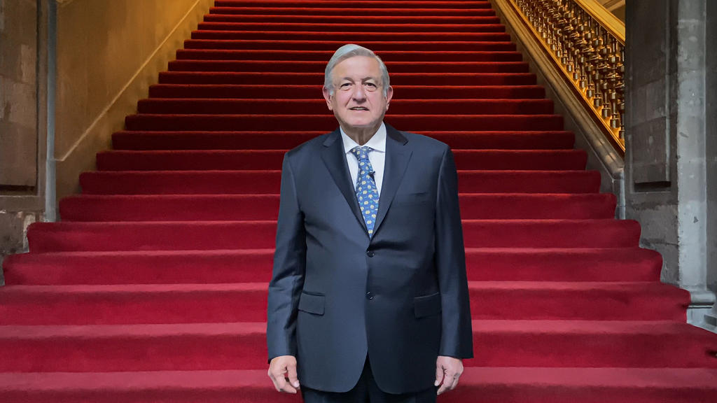 El presidente López Obrador publicó en sus redes un video anunciando que se le realizó la prueba de antígeno a COVID y resultó negativo, pero deberá esperar unos días más. (TWITTER)