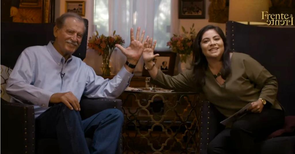 La comediante Luz Aldán tuvo la oportunidad de sentarse a entrevistar al expresidente mexicano Vicente Fox como parte de la nueva temporada de la serie 'Backdoor'. (ESPECIAL)