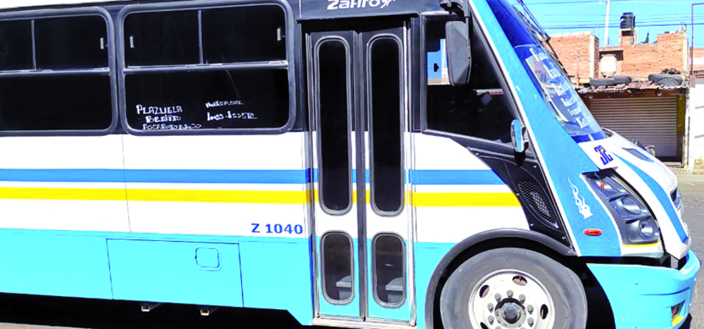 El último aumento a las tarifas del transporte público en Durango se dio en 2018, cuando los autobuses pasaron a cobrar 10 pesos. (ARCHIVO) 