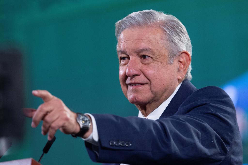 El presidente de México seguirá sin usar cubrebocas y retomará sus giras por todo el país. (ARCHIVO)