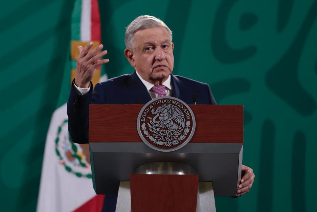 El presidente Andrés Manuel López Obrador aseguró no está dispuesto a que se le cambie una coma a su iniciativa para reformar la Ley de la Industria Eléctrica, aunque ésta sea discutida en parlamento abierto y diálogo con los empresarios.
(ARCHIVO)
