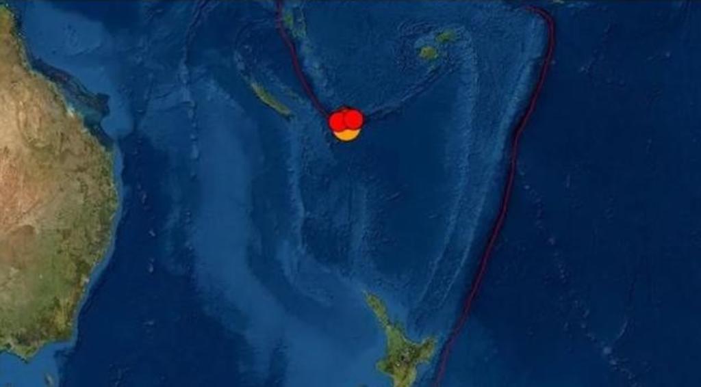 Un sismo submarino de magnitud 7.7 provocó la mañana del jueves pequeñas olas de tsunami alrededor de las islas del Pacífico Sur. (ESPECIAL)