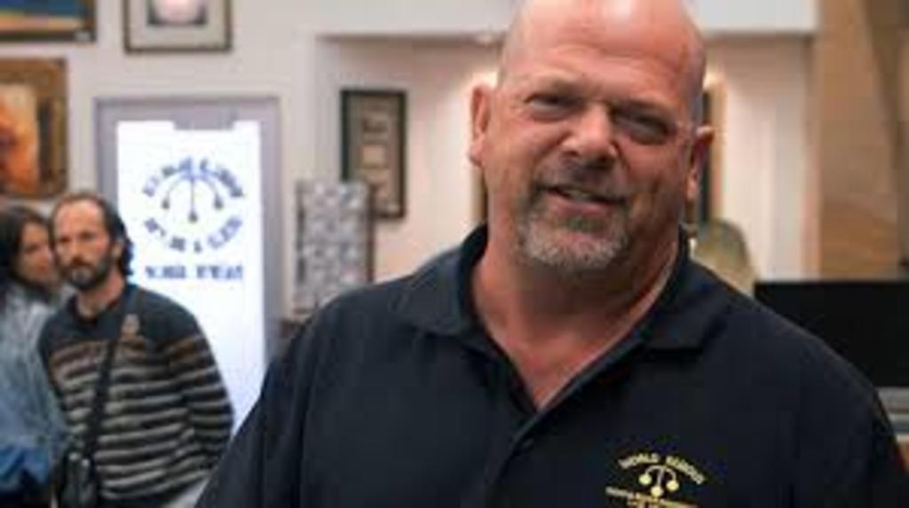 Rick Harrison y Austin Russell 'Chumlee' celebraron este jueves la llegada de la temporada 22 de 'El precio de la historia' a Latinoamérica y aseguraron que parte de su éxito recae en el gusto que aún tienen de hacer lo que aman.  (Especial) 