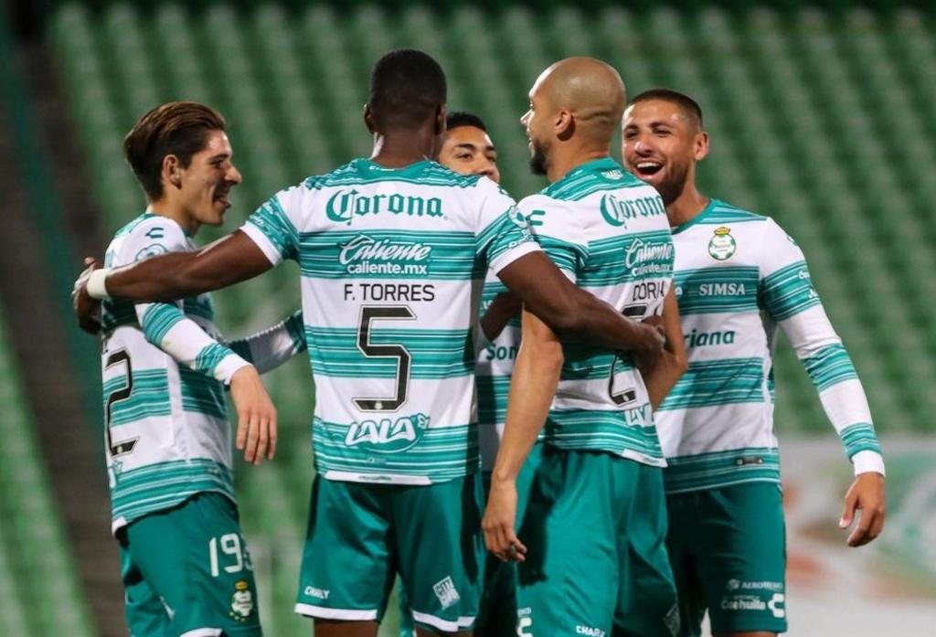 Matheus Dória fue el héroe del partido; anotó el gol del triunfo y evitó en la raya de gol el empate en la última jugada. (INSTAGRAM / @clubsantos)