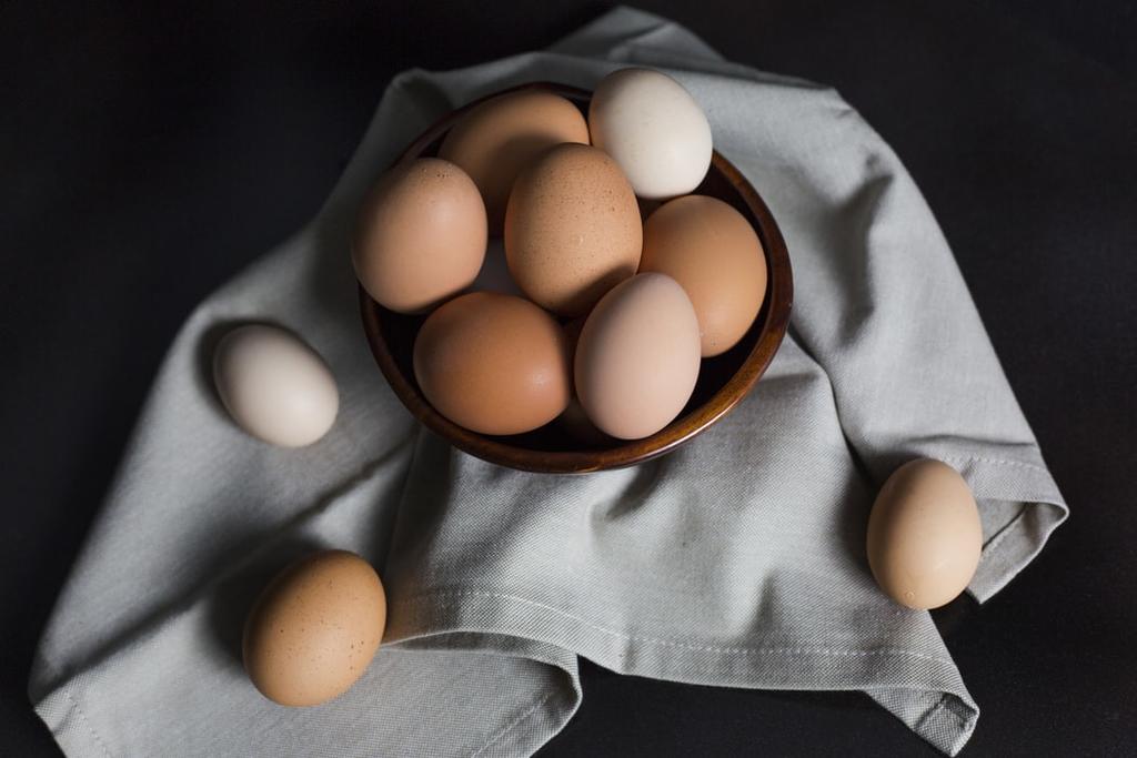El huevo es un alimento sumamente rico en nutrientes que se caracteriza por ser una gran fuente de proteína y por su versatilidad en la cocina. Nuestro país es uno de los principales consumidores de huevo, en 2020 su mercado creció un 3% y su producción es de 2.9 millones de toneladas. (Especial) 