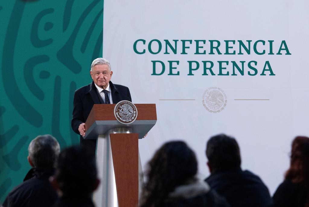 López Obrador aseguró que pese a los insultos y campañas contra su gobierno, está garantizado el derecho a la libertad de expresión y no acudirá a las instancias penales. (EFE)