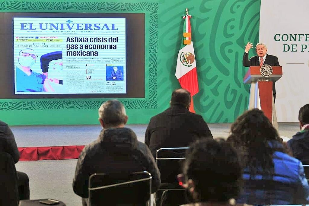 López Obrador aseguró que es 'exageración' señalar que la economía está 'asfixiada' por la crisis de gas natural que alimenta la industria nacional. (EL UNIVERSAL)