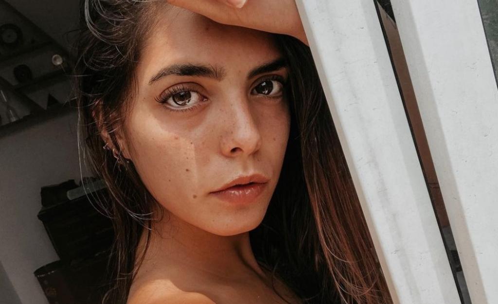 Sin miedo, la joven mujer mostró su belleza para Instagram (@MARIALEVYY) 
