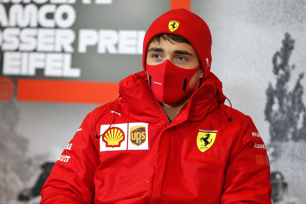 La escudería italiana de Fórmula Uno Ferrari iniciará desde este lunes unos entrenamientos privados en el Circuito de Jerez-Ángel Nieto, en los que profundizará en el desarrollo de aspectos relacionados con el trabajo de preparación. (ARCHIVO)