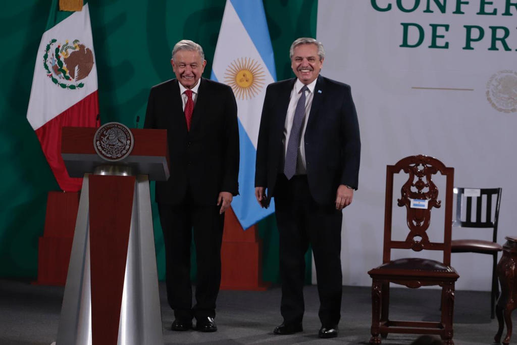 El presidente de Argentina, Alberto Fernández, insistió este martes en que México y Argentina deben sumar sus esfuerzos y su potencial en América Latina para crear un 'eje' que una a 'todo el continente'.
(EFE)