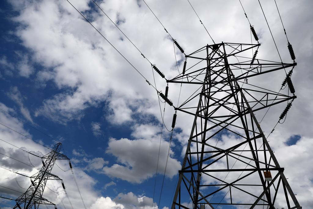 Ven empresarios un retroceso en aprobación de reforma eléctrica por parte de los diputados, pese a que días antes se evidenció que el desabasto de energía en el país golpea a todos los sectores.
(ARCHIVO)