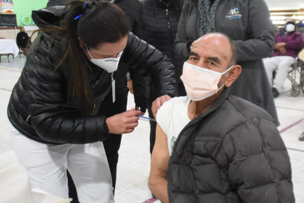 El gobernador de Coahuila, Miguel Riquelme, cuestionó el Plan de Vacunación Nacional contra COVID-19 por parte de la Federación.