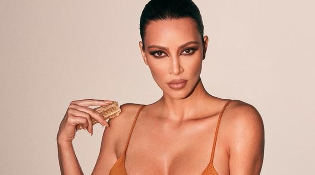 Kim Kardashian Deja Sus Curvas Al Descubierto En Atrevida Fotografía El Siglo De Torreón