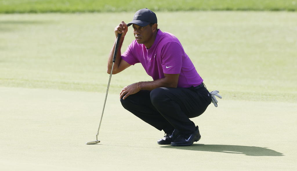 Tiger Woods volvió a recibir un procedimiento médico en las lesiones que sufrió en las piernas por el accidente vehicular del que fue parte el martes. (ARCHIVO)
