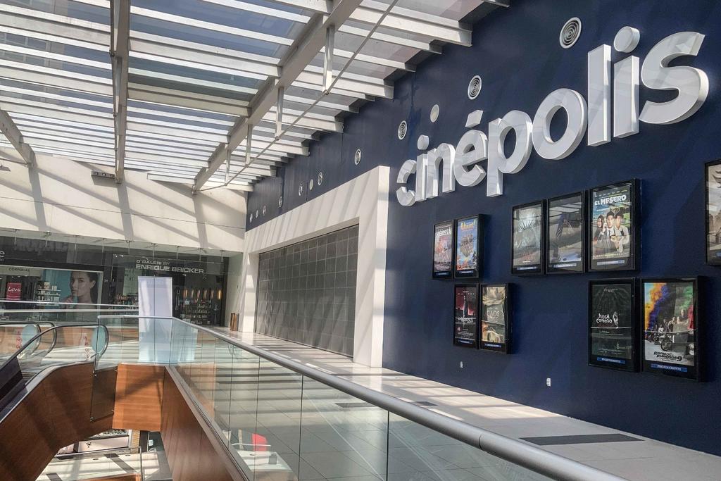  Los más de 500 cines que podrían reanudar operaciones el próximo lunes en la capital nacional, deberán fomentar la compra de boletos por internet, de acuerdo a la Gaceta Oficial de la Ciudad de México. (Especial) 