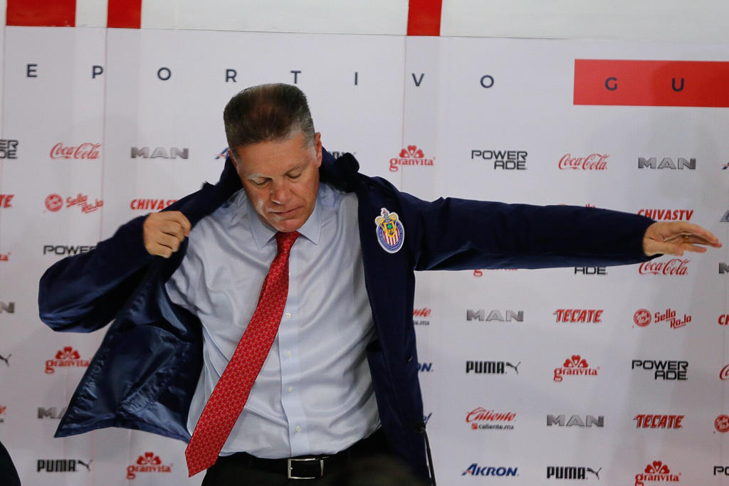 La gestión de Ricardo Peláez en el Cruz Azul genera mejores resultados que en el Guadalajara, donde hoy se desempeña como director deportivo. (ARCHIVO)