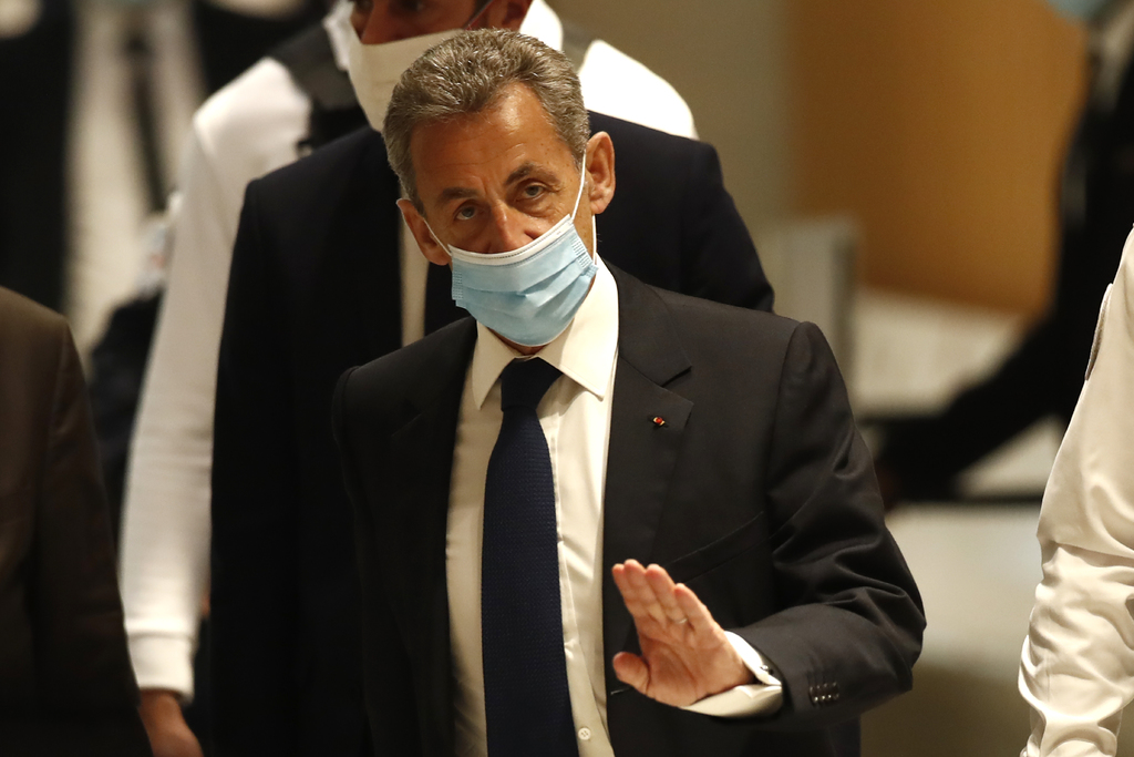 El tribunal concluyó que Sarkozy (foto) y dos coacusados sellaron en el 2014 un 'pacto de corrupción'. (AP) 