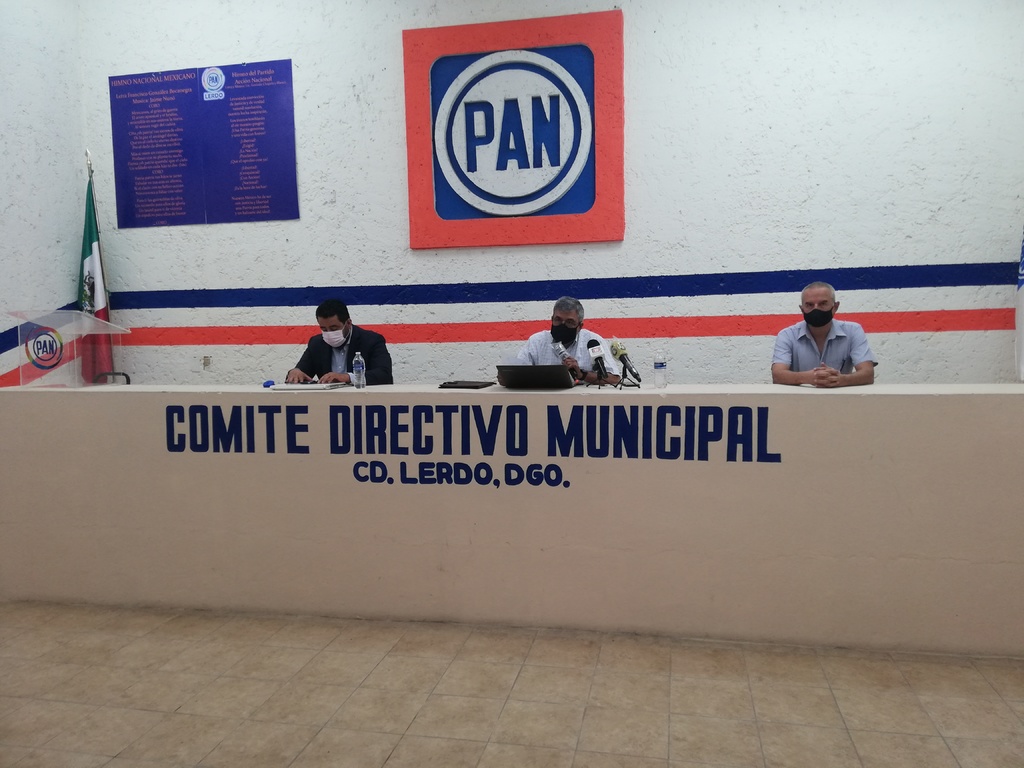 El líder del PAN en Lerdo, Antonio López Solís, descartó que vaya a haber renuncias de militantes.