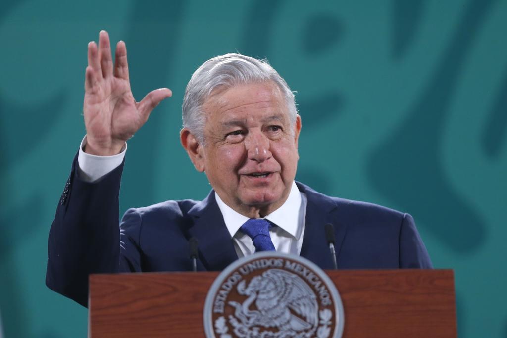López Obrador aseguró que prefiere dejar el cargo que ser cómplice de la corrupción ante las campañas contra su gobierno por la falta de medicamentos. (ARCHIVO)