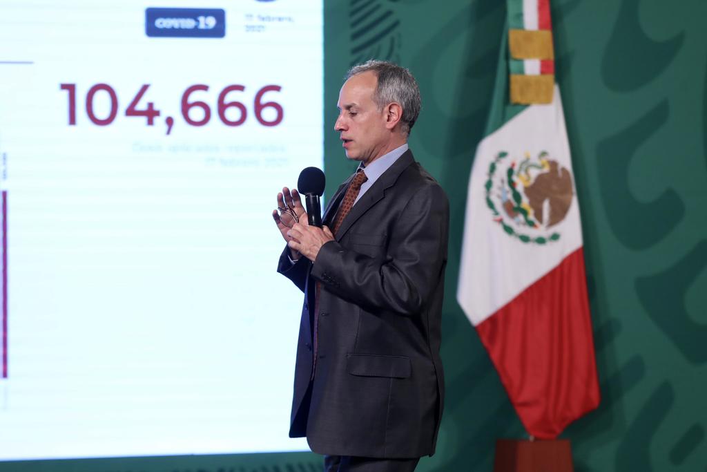 Durante el informe técnico de coronavirus en México, un reportero pidió una 'prueba de vida' del subsecretario Hugo López-Gatell. (ARCHIVO)
