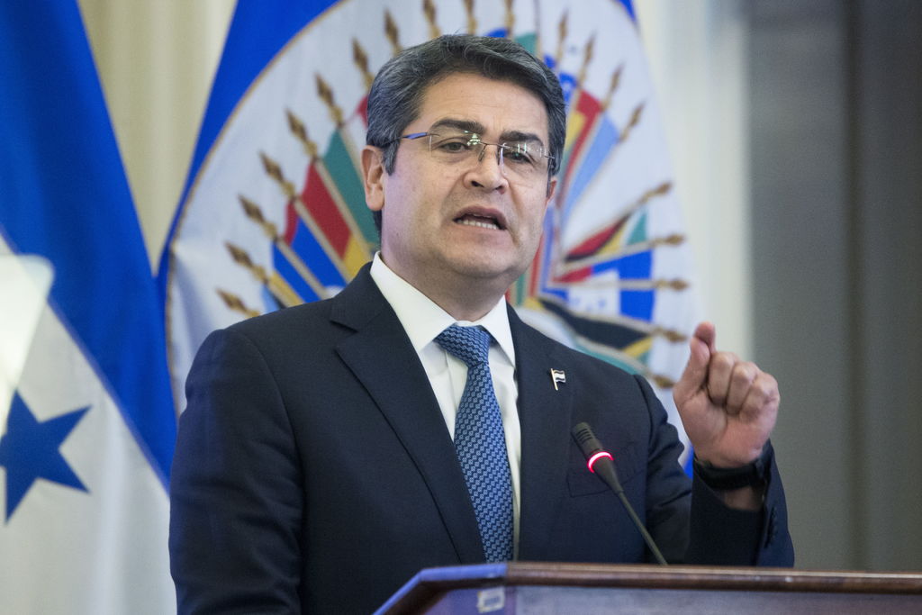 Los fiscales estadounidenses han mencionado al presidente de Honduras varias veces en el juicio. (ARCHIVO) 
