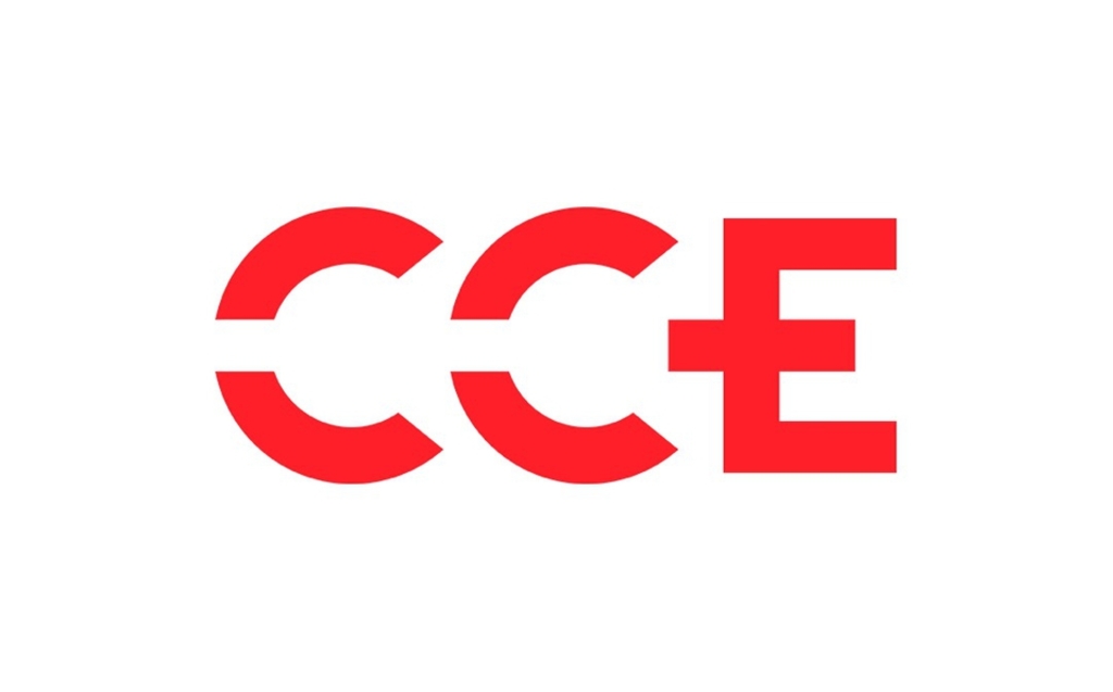 Luego de 45 años, la máxima cúpula empresarial deja su logo piramidal de letras verdes y toma uno color rojo en el que se mantienen las siglas CCE. (ARCHIVO) 