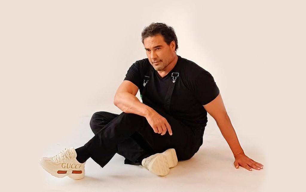 Tras perder su protagónico de la telenovela Si nos dejan, por cuestiones de salud, el actor Eduardo Yáñez lanzó su marca de ropa, la cual vende por internet.  (INSTAGRAM) 