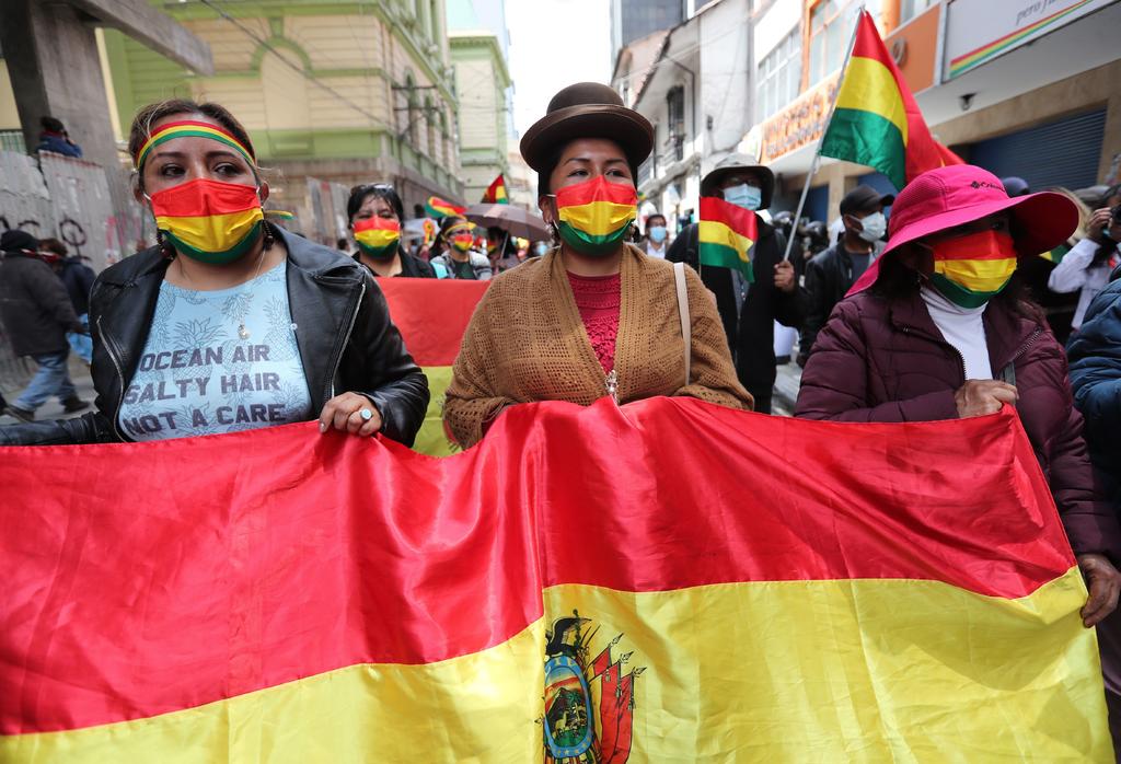 El encarcelamiento de la expresidenta interina de Bolivia Jeanine Áñez ha generado tensiones en el Parlamento nacional entre oficialistas y opositores, además de apoyos y críticas desde el exterior al Gobierno de Luis Arce, que se ha defendido de sus detractores. (EFE)

