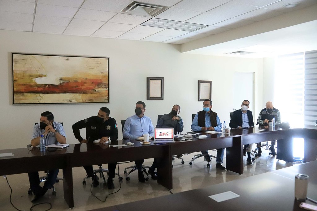 Distintos funcionarios del Ayuntamiento recibieron capacitación sobre blindaje electoral. (CORTESÍA)