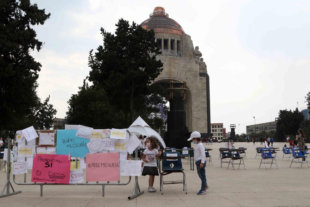Se manifestaron ayer en al menos 10 entidades del país, donde exigieron la reactivación de las clases presenciales. (ARCHIVO)