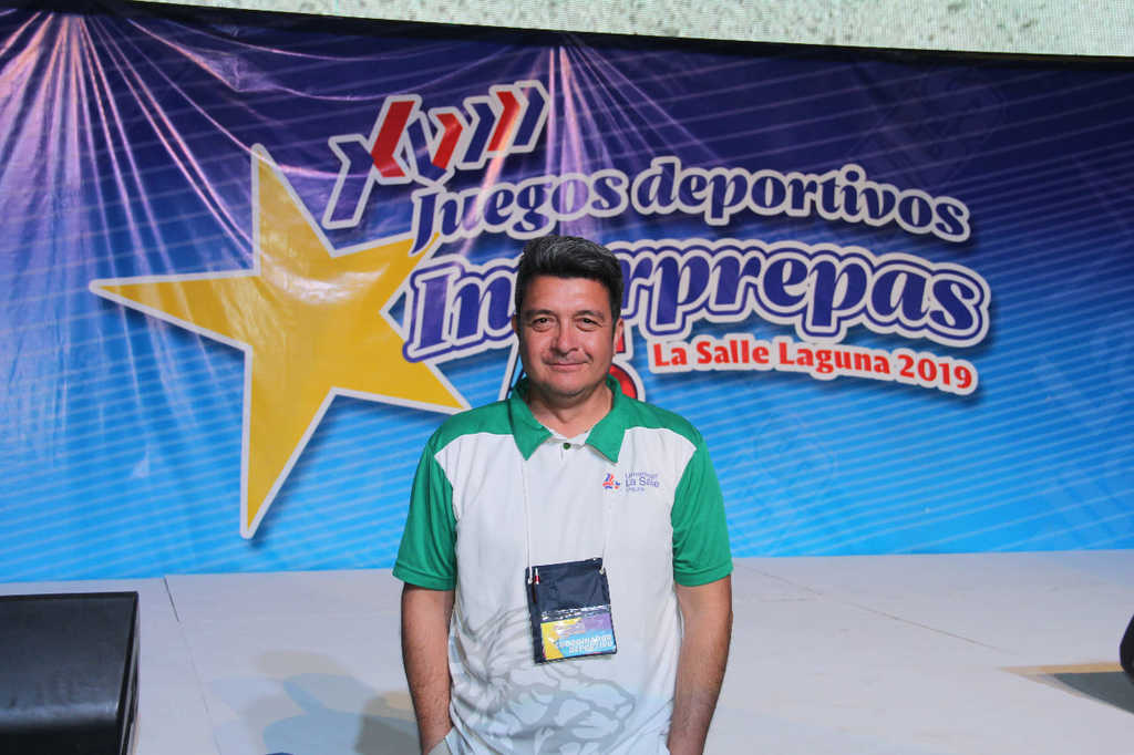 Fausto siempre mostró un gran compromiso con su trabajo y pasión por servir a la sociedad, entregándole jóvenes con valores. (ESPECIAL)