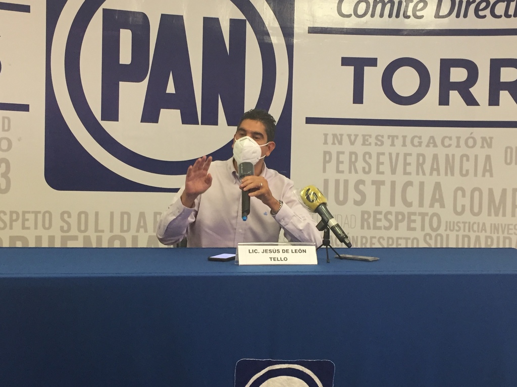 El líder del PAN en Coahuila presentó la lista de candidaturas. (ARCHIVO)