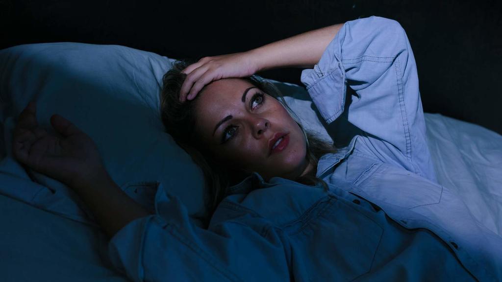 El insomnio, las interrupciones del sueño y el agotamiento diario pueden ser factores de riesgo para contraer el coronavirus, padecer la enfermedad más grave y con un periodo de recuperación más largo, según sugiere un estudio realizado entre trabajadores sanitarios. (ESPECIAL)

 