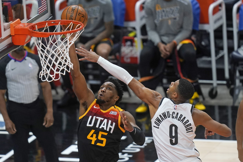 Donovan Mitchell anotó 27 puntos en la paliza del Jazz de Utah 118-88 sobre unos diezmados Nets de Brooklyn. (AP)