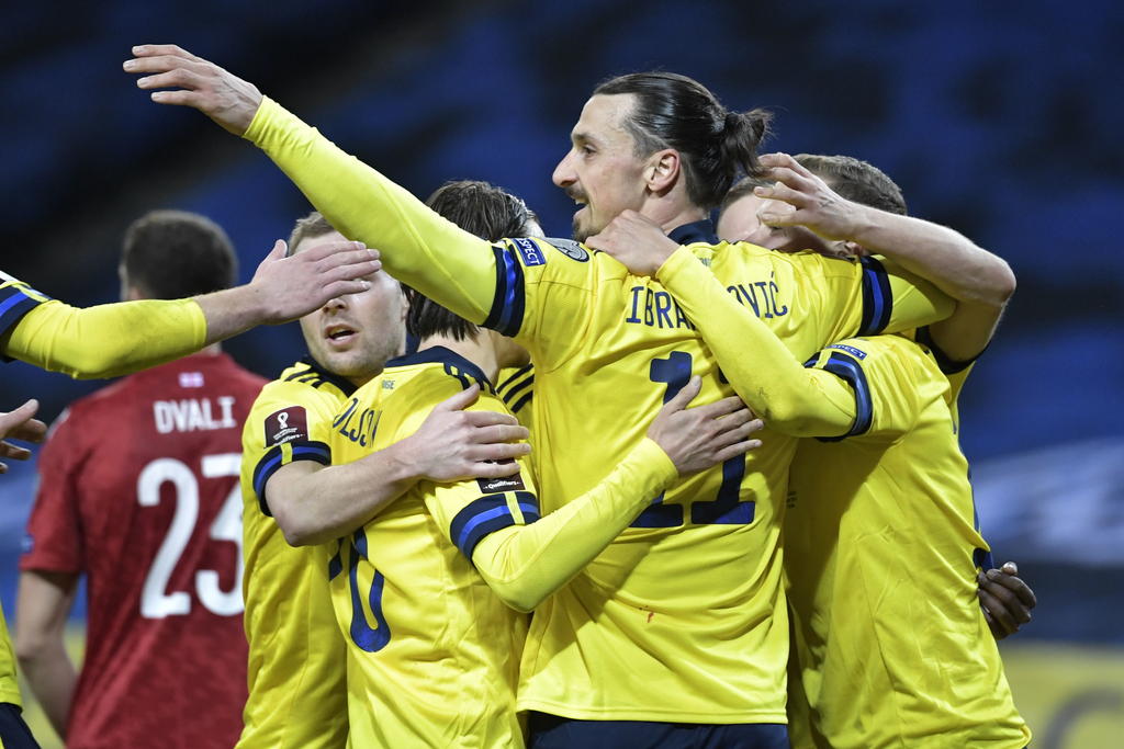 Victor Claesson firmó el triunfo sueco por 1-0 contra Georgia a pase de Zlatan Ibrahimovic, que, en su regreso a la selección cinco años después, completó un partido más que correcto.
(ARCHIVO)