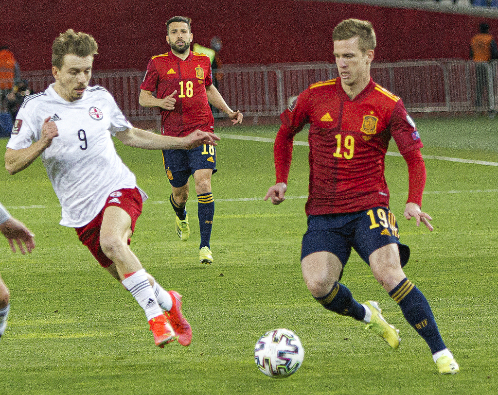 La selección española fue rescatada por Dani Olmo que marcó un gol de último segundo ante Georgia. (AP)