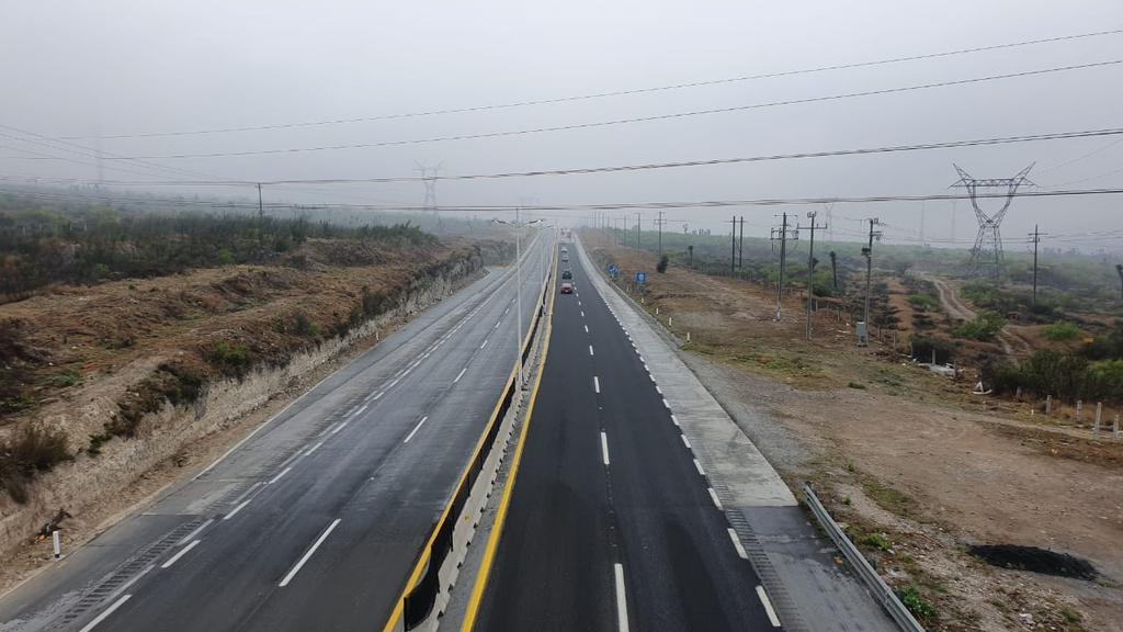 Fue alrededor de las 11:30 que debido a las malas condiciones del clima elementos de la Guardia Nacional división Caminos cerraron el acceso a la autopista Saltillo-Monterrey, por la presencia de bancos de neblina y llovizna.
(EL SIGLO DE TORREÓN)