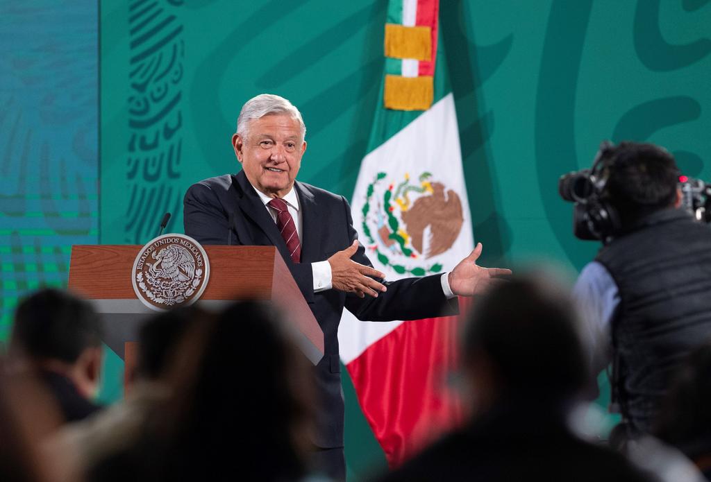 López Obrador aseguró que todas las contrataciones a empresas de subcontratación u outsourcing se irán terminando y se les retirarán los contratos. (EFE)