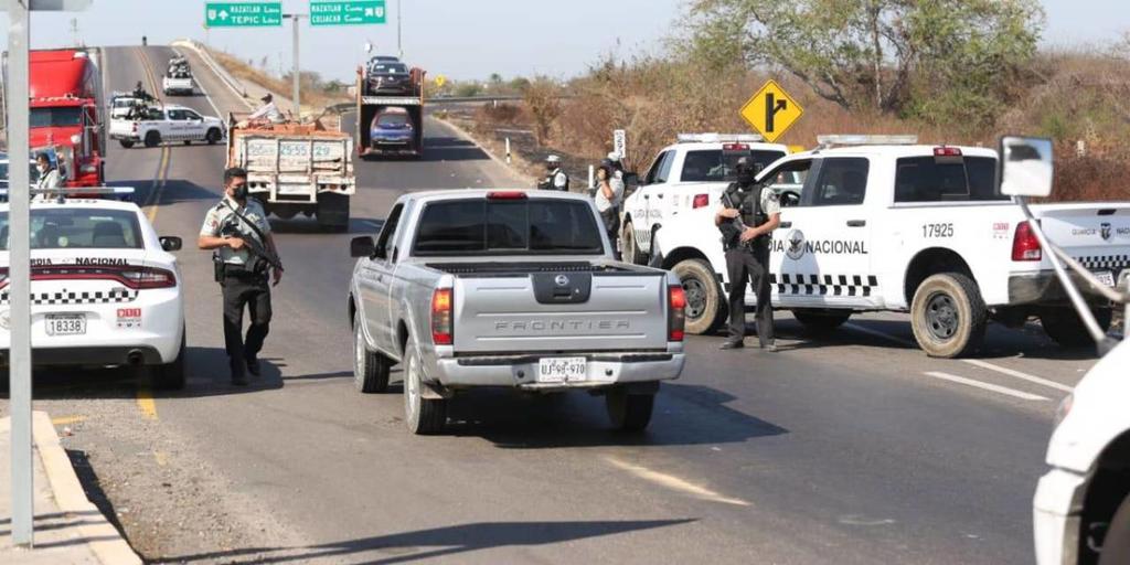 Agentes federales se encontraban en un retén de inspección de vehículos, cuando se registró la agresión de un grupo armado.