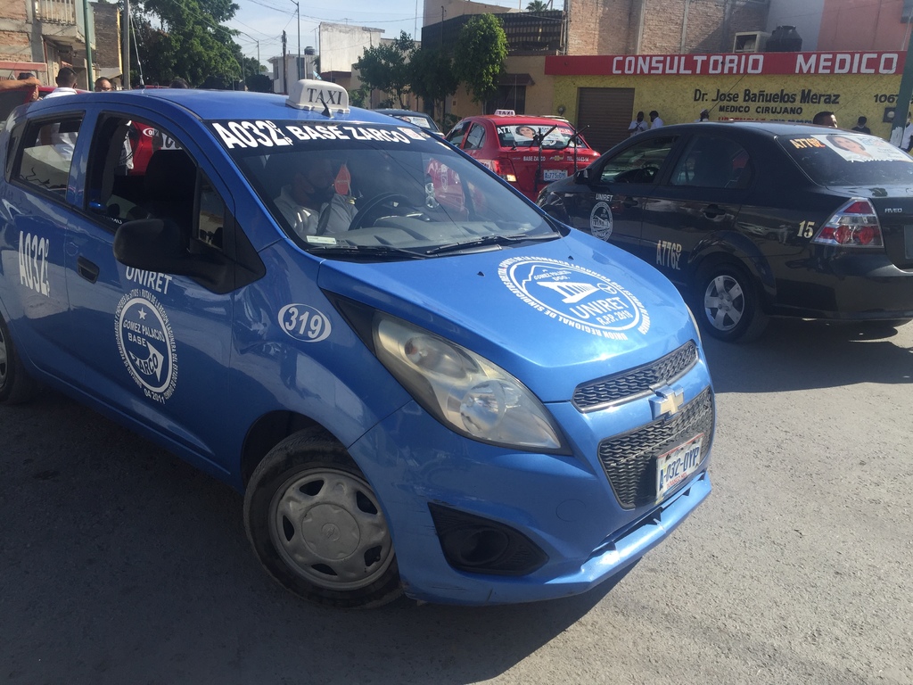 Taxistas de Gómez Palacio señalaron que actualmente se encuentran en franca recuperación.